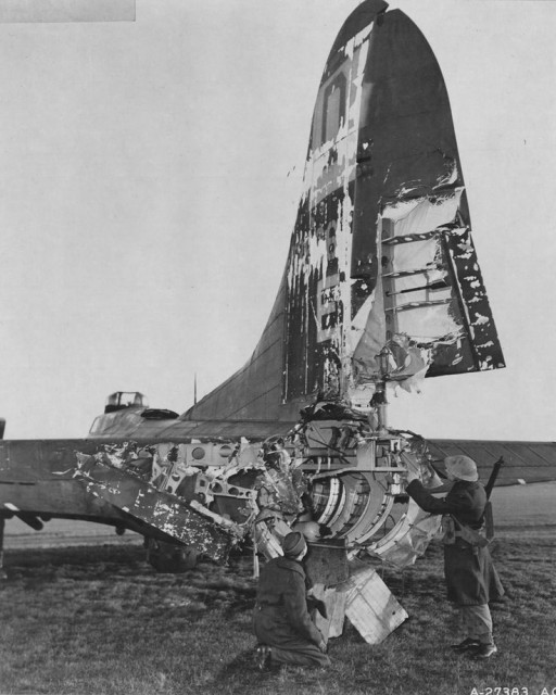 WW2 WWII Photo US Bomber Heavily Damaged Missing Wing USAAF World War Two 5379 