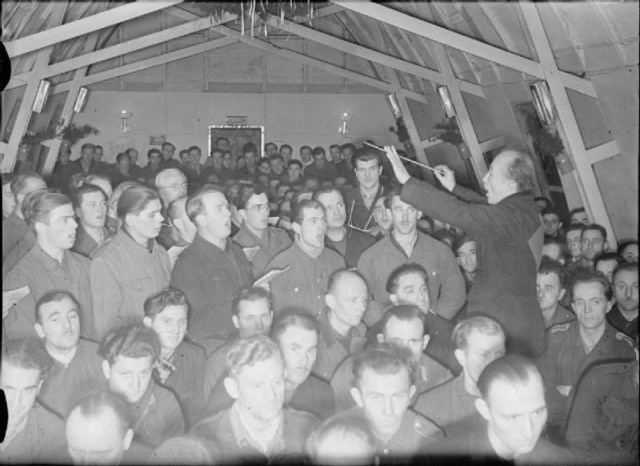 German POWs in a British POW camp via commons.wikimedia.orgg