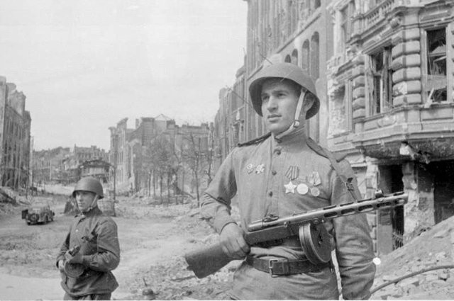 russian_soldiers_world_war_two