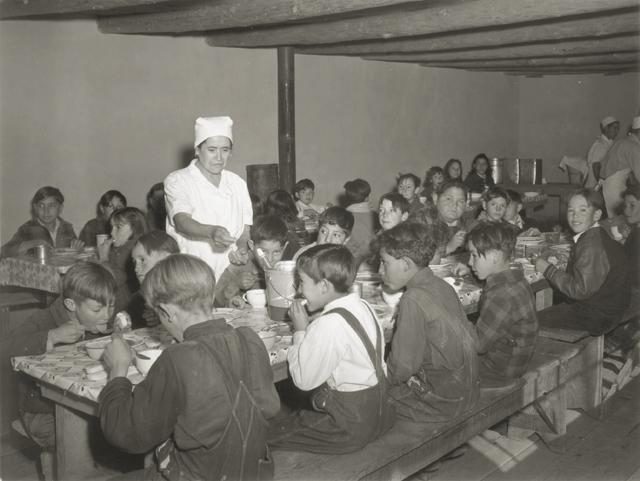 Mexican American school children in the 1940s.