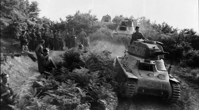 German armour (actually French Hotchkiss tanks) during the invasion of Yugoslavia and Greece, April-May 1941