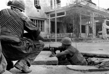 U.S. Marines fighting in Huế.