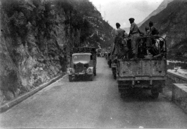 Jewish Brigade members advancing across the Austro-Italian border in 1945. Courtesy of Wikipedia