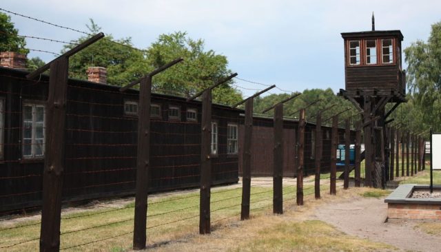 KLStutthof Main gate with watchtower called Gate of Death. Source: By Ludwig Schneider – CC BY-SA 3.0