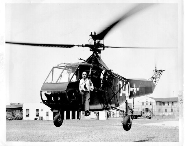 Igor Sikorsky and the world's first mass-produced helicopter, the Sikorsky R-4, 1944. Wikipedia / Public Domain
