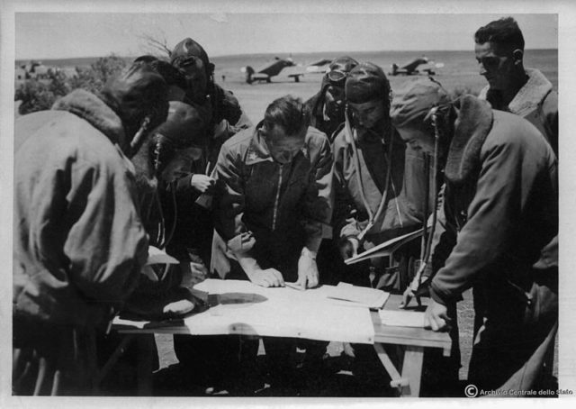 Italian pilots in Egypt, 1940. Wikipedia / Public Domain