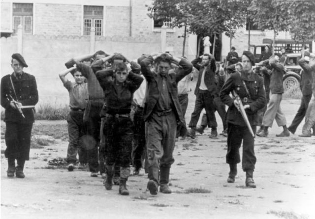 French milice and résistants, in July 1944. Photo Credit.