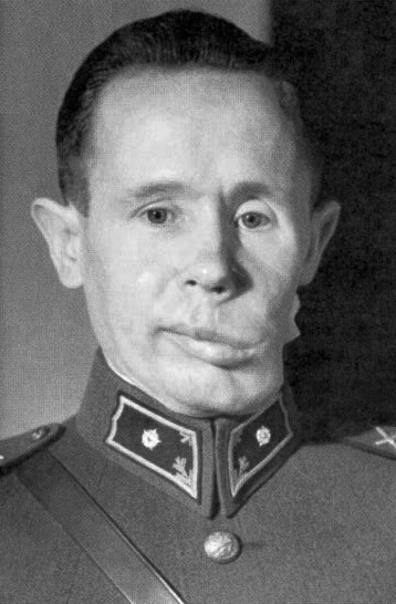 Häyhä in the 1940s, with visible damage to his left cheek after his 1940 wound.