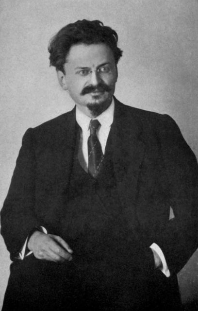 Leon Trotsky; By Published by Century Co, NY, 1921 - The Russian Bolshevik Revolution (free pdf from Archive.org), Public Domain, https://commons.wikimedia.org/w/index.php?curid=14543993