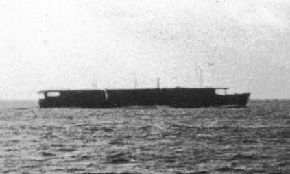 Japanese Carrier Unyo in 1943. This would have been a very similar sight to what the crew of the Barb would have seen shortly before they sunk the carrier in 1944. Image source: Wikimedia Commons/ public domain.