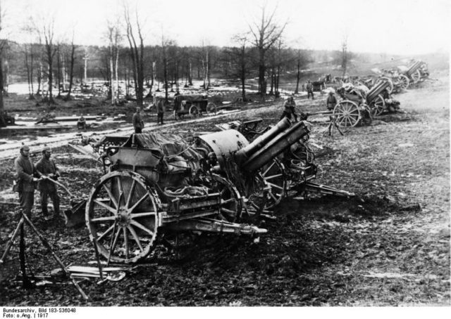 The highly effective German 15cm field howitzers during World War I. Photo Credit.