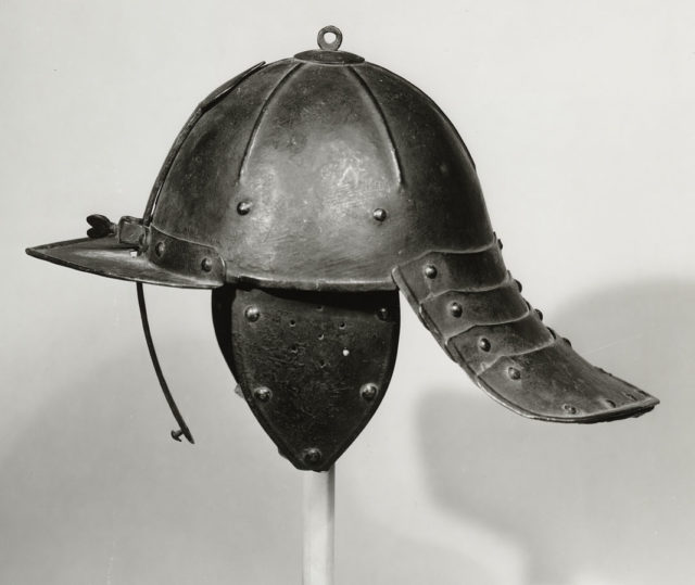 Dutch cavalry helmet popular style during the war