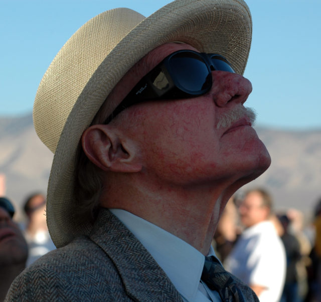 Hoover attending the launch of SpaceShipOne (the first private spaceflight) in 2004. D Ramey Logan – CC-BY SA 3.0