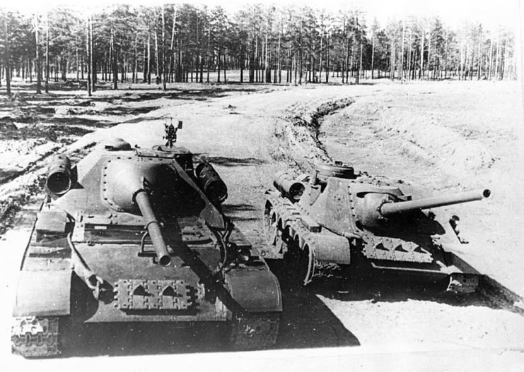Soviet SU-101 and SU-100. April 1945