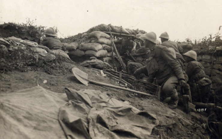 Italian machine gun position near Cand. Photo: www.esercito.difesa.it, CC BY 2.5.