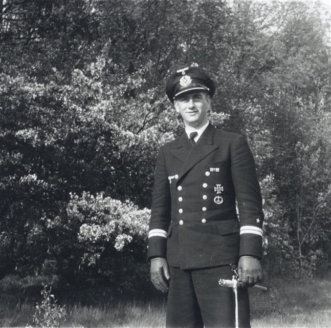 Oberleutnant zur See Hans-Günther Kühlmann in 1942 – the captain of U-166.