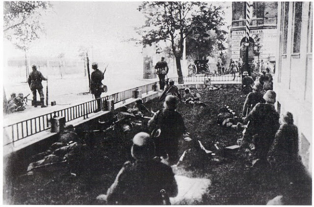 German troops at rest in between attacks on the Post Office