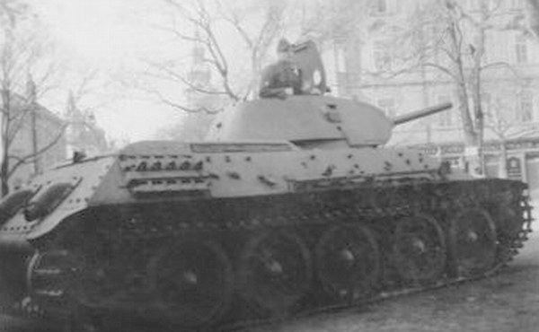 A T-34 tank of the Russian Liberation Army, possibly in Prague.