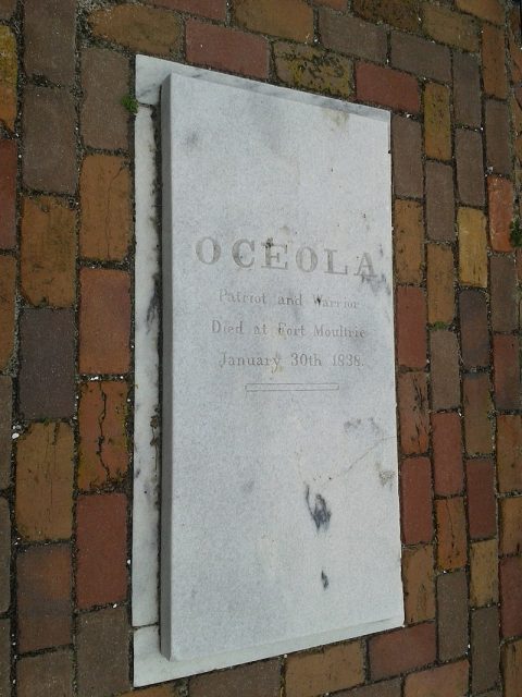 Osceola’s grave at Fort Moultrie.Photo Ser Amantio di Nicolao CC BY-SA 3.0