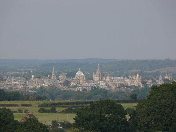 Dreaming spires of Oxford as seen from Boars Hill. By Andrew Gray CC BY-SA 3.0
