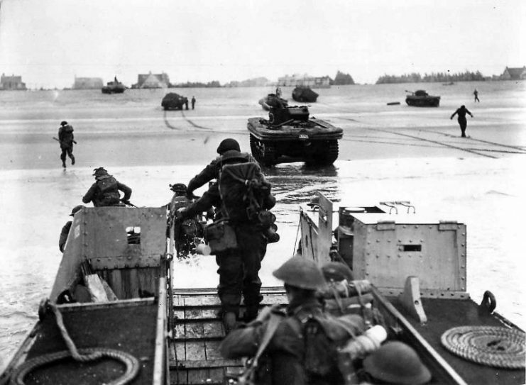 East Yorkshire Regiment Land at Queen Red Sector, Sword Beach D-Day