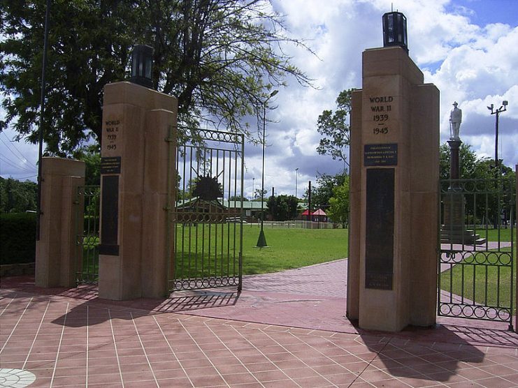 Gates to the War Memorial Park in the town of Goondiwindi, Queensland. By Craig Franklin CC BY-SA 3.0