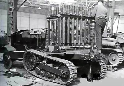 SOMUA MCL being modified to carry 20 tubes of 81mm French Brandt mortars set on two tiers.