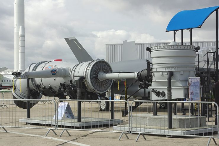 The Pratt & Whitney F135 engine with Rolls-Royce LiftSystem, including roll posts, and rear vectoring nozzle for the F-35B.Photo: Duch.seb CC BY-SA 3.0