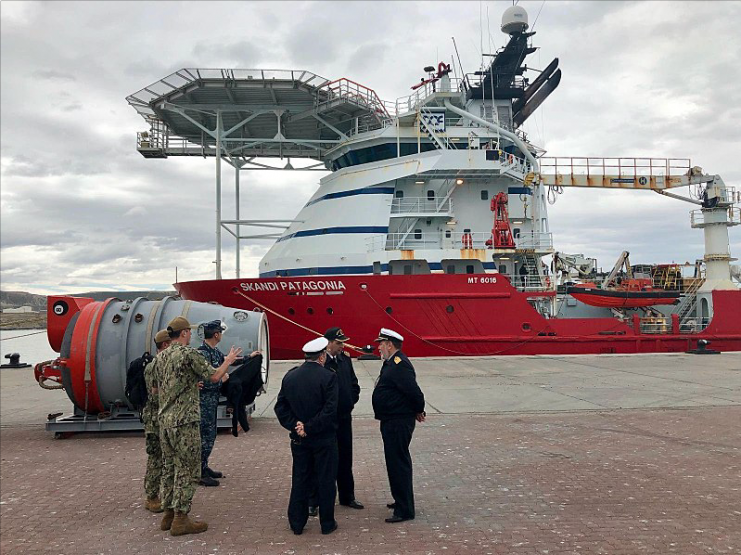 Argentine rescue commanders discuss current operations with U.S. Navy Cmdr. Michael Eberlein, commanding officer of Undersea Rescue Command (URC). URC is based in San Diego and is mobilizing two rescue assets to assist in search and rescue efforts for the Argentine navy submarine ARA San Juan (S-42).