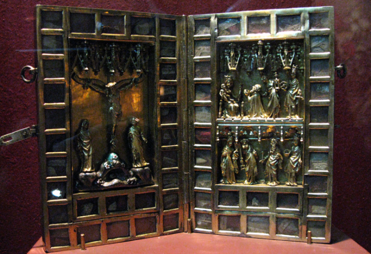Reliquary made in Elbing in 1388 for Teutonic komtur Thiele von Lorich, military Trophy of Polish king Wladislaus in 1410 Photo by Maciej Szczepańczyk -CC BY 3.0