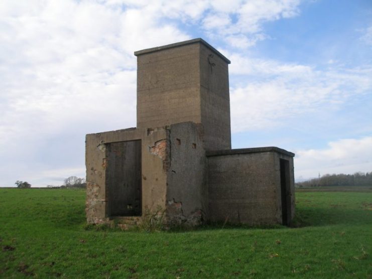 Isolated building south of Fauld Crater Photo by John Slater CC BY SA 2.0