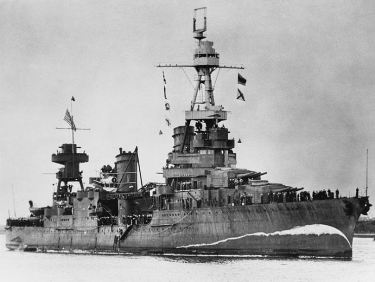 USS Northampton wearing Measure 5, a false bow wave