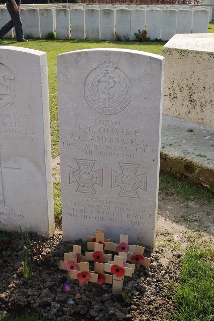 Chavasse’s headstone in Brandhoek New Military Cemetery.