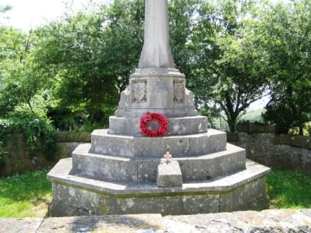 Family Stories Attached At Shepway War Memorial To Mark WWI Centenary