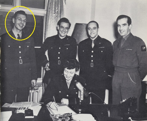 Richard Hottelet [indicated with the yellow circle] along with  some of the other members of the "Murrow Boys" and Edward Murrow himself [right].