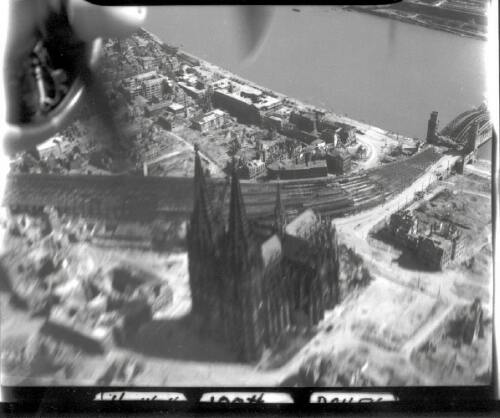 cologne_cathedral_from_B17