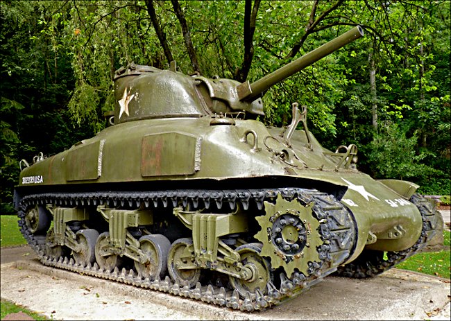 Ettelbruck-m4a1-76mm-sherman-tank-luxembourg