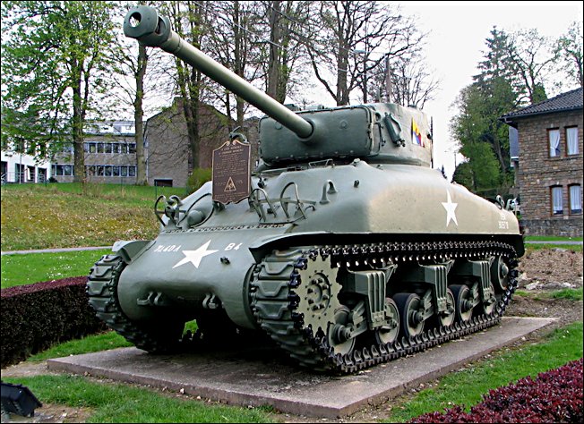 Vielsalm-m4a1-76mm-sherman-tank-7th-armoured-division