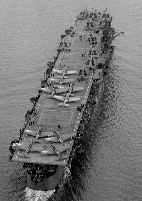 wwii-era-aircraft-carrier-6-independence_underway-national-archives_080_g-74433
