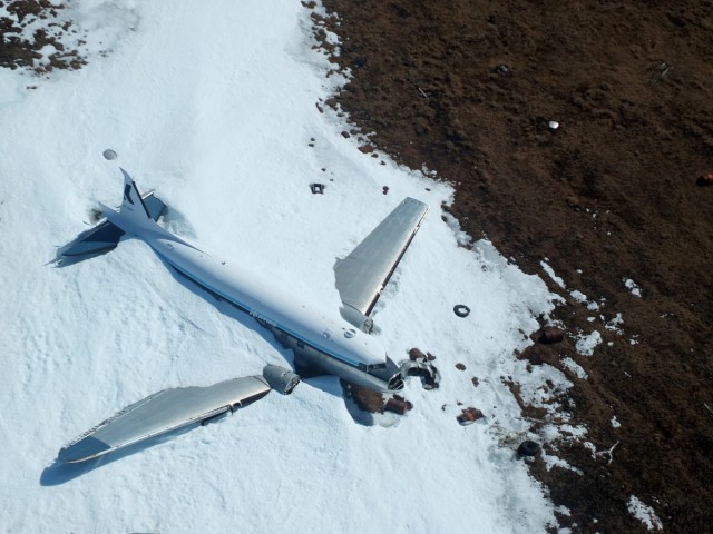 Baffin Island crashed DC-3 1975 CF-OOY