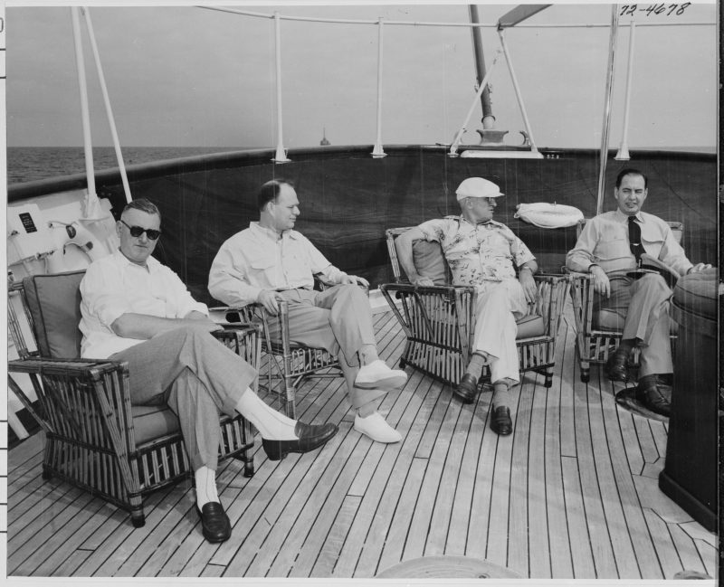 Photograph_of_President_Truman_and_members_of_his_staff_relaxing_on_the_after_deck_of_his_yacht,_the_U.S.S...._-_NARA_-_199029
