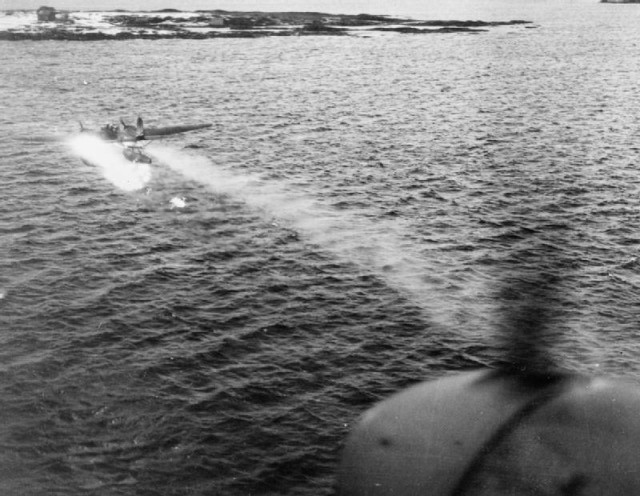 Heinkel_He_115_shot_down_of_Norway_c1943