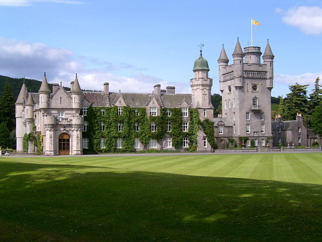 Balmoral Castle, photo by Stuart Yeates (Wikipedia)