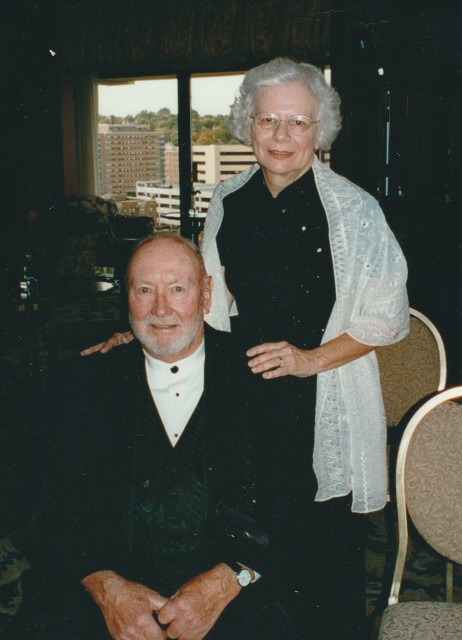 George “Elwyn” Scheperle, pictured with his wife, Edna, was drafted into the Army in 1944 and served as a replacement soldier in France and Germany with the 19th Field Artillery Battalion. Courtesy of Susan Scheperle Schenewerk 