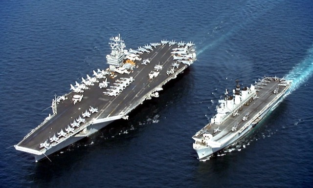Illustrious (r) and the American USS John C. Stennis in the Persian Gulf in 1998