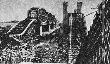 The damaged railway bridge over Vistula that Kazik had to help clear up