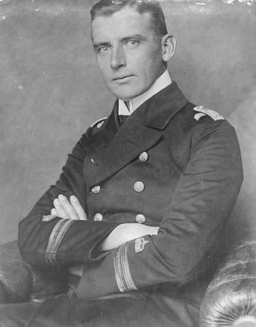 Kapitain Leutnant Hellmuch Von Muecke in 1916. Two years earlier He led the 50 man landing party from the German Cruiser Emden on a wide ranging journey home to Germany. They sailed, marched and rowed from a tiny isolated island in the Indian Ocean all the way to Yemen then finally home to Germany. Source: Wiki/ public domain