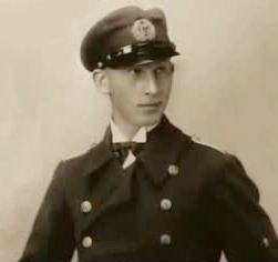 Heydrich as Reichsmarine cadet in 1922 / PD-US