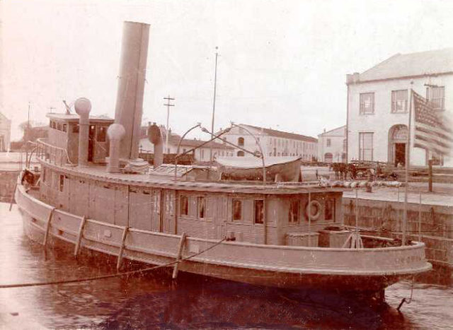 USRC Hudson at Navy Yard, Norfolk, Virginia April 21, 1898.Wikipedia, public domain