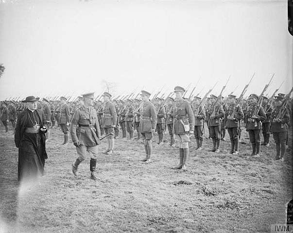 Cardinal Francis Bourne, the Head of the Catholic Church in England and Wales, and Major-General William Hickie, the Commander of the 16th Irish Division, inspecting troops of the 8/9th Battalion, Royal Dublin Fusiliers. By Brooke, John Warwick (Lieutenant) (Photographer) - http://media.iwm.org.uk/iwm/mediaLib//233/media-233385/large.jpgThis is photograph Q 6153 from the collections of the Imperial War Museums., Public Domain, https://commons.wikimedia.org/w/index.php?curid=39578682